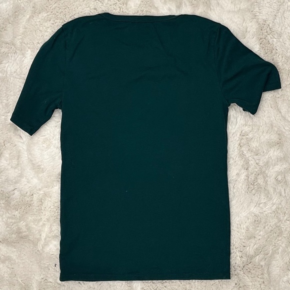 J. Crew Perfect Fit Women's T-Shirt Medium Size - Picture 2 of 2